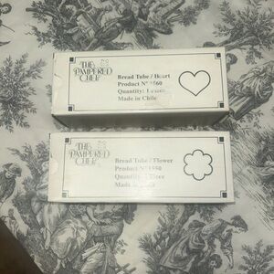 The Pampered Chef White Bread Tube Set - Heart & Flower Boxes